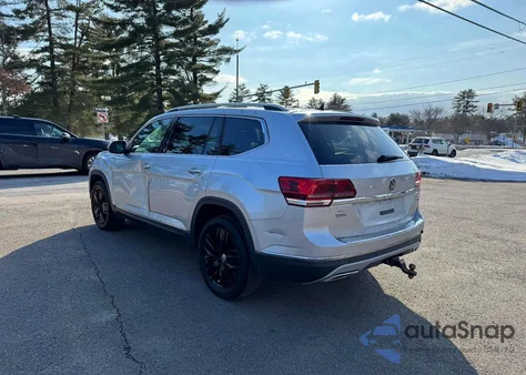 2019 Volkswagen Atlas Sel Premium z USA, uszkodzony, nr VIN 1V2NR2CAXKC535865
